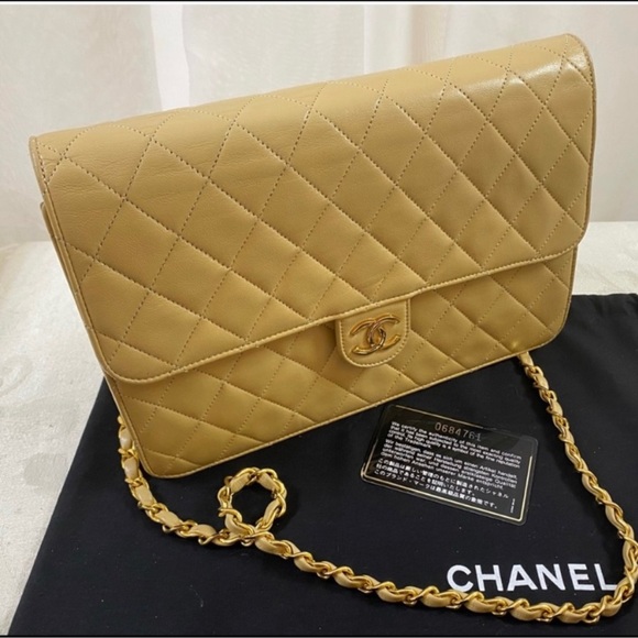 Classic Chanel CC Quilted Lambskin Shoulder bag EXCELLENT CONDITION - Picture 2 of 10